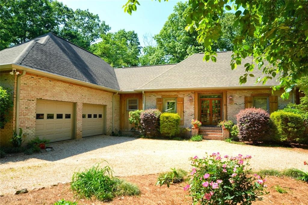 5 bedroom single family residence sold at 20 Cambridge Lane, Bremen, GA 30110