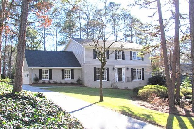 5 bedroom, 2,520 sq ft single family residence sold at 3765 Woodsong Court, Dunwoody, GA 30338