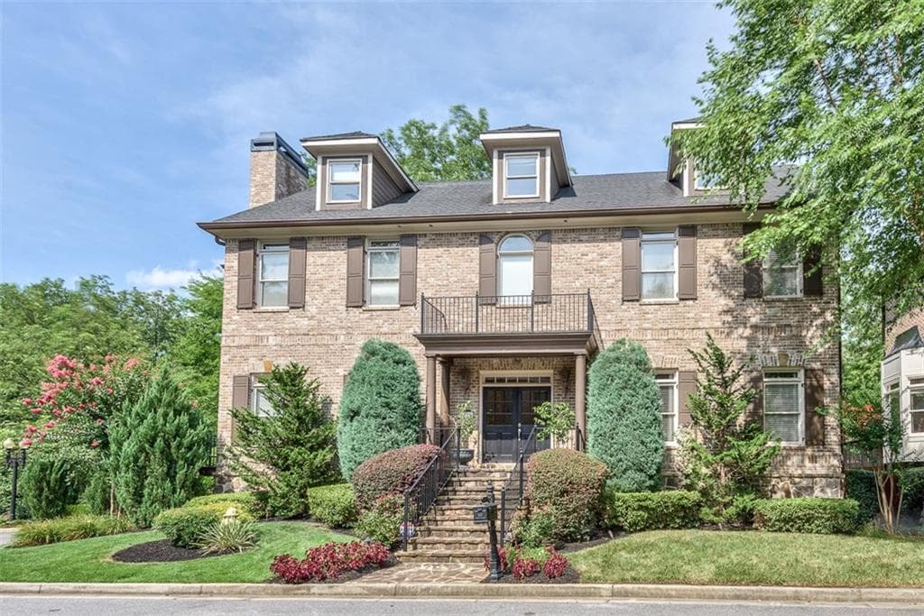 4 bedroom single family residence sold at 1239 Brookhaven Hideaway Court, Brookhaven, GA 30319