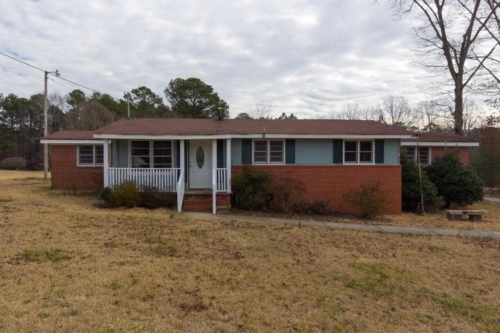 4 bedroom single family residence sold at 1321 Gratis Road, Monroe, GA 30656
