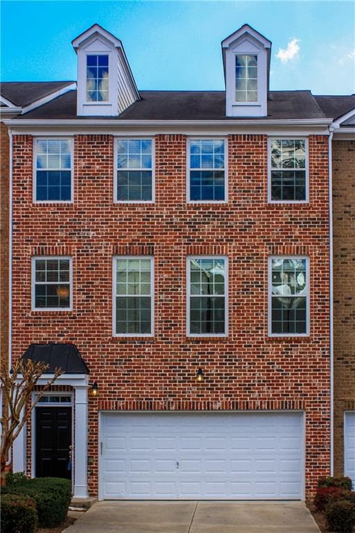 3 bedroom, 2,511 sq ft townhouse sold at 3642 Chattahoochee Summit Drive 11, Atlanta, GA 30339