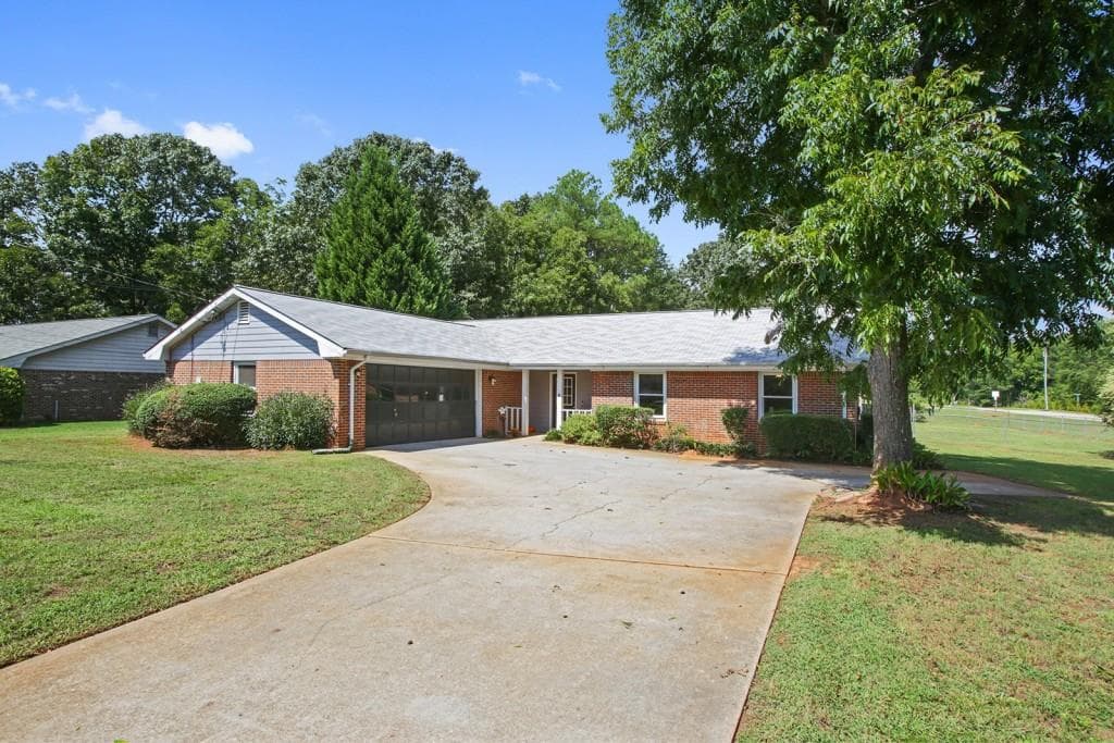 1698 Brandy Woods Trail, Conyers, GA 30013 — most recent listing photo