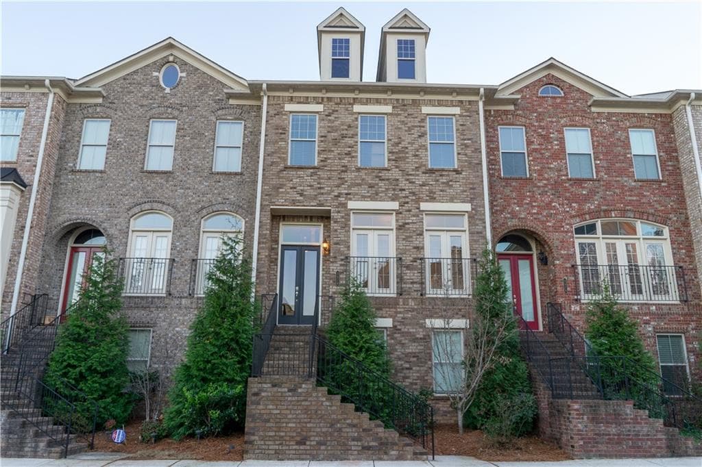 3 bedroom, 2,566 sq ft townhouse sold at 3478 Vintage Circle, Smyrna, GA 30080