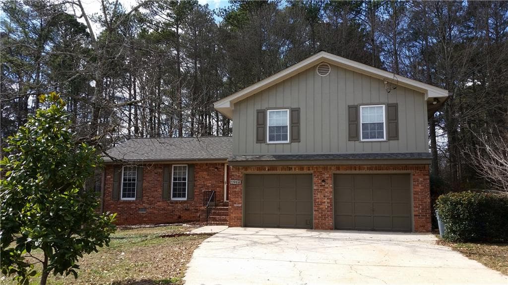 4 bedroom, 2,228 sq ft single family residence sold at 2299 Pine Meadows Court, Tucker, GA 30084