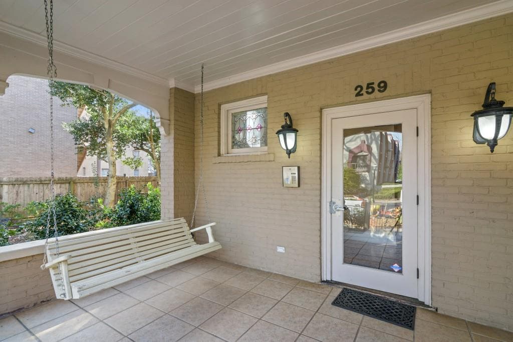 2 bedroom condominium sold at 259 14th Street 304, Atlanta, GA 30324