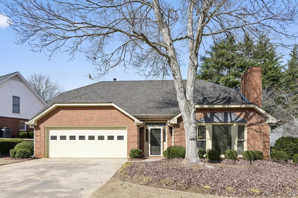 390 N Farm Drive, Alpharetta, GA 30004 — most recent listing photo