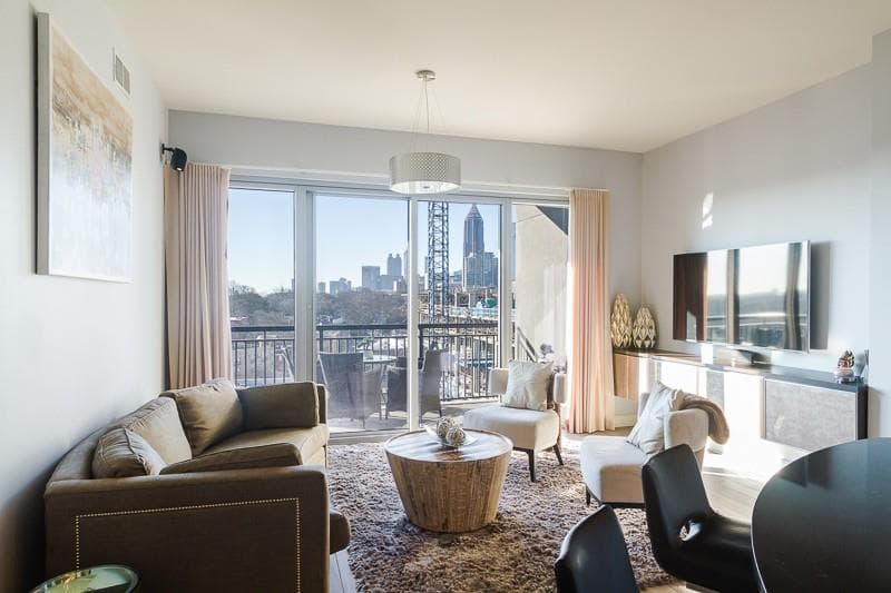 2 bedroom condominium sold at 222 12th Street 1205, Atlanta, GA 30309