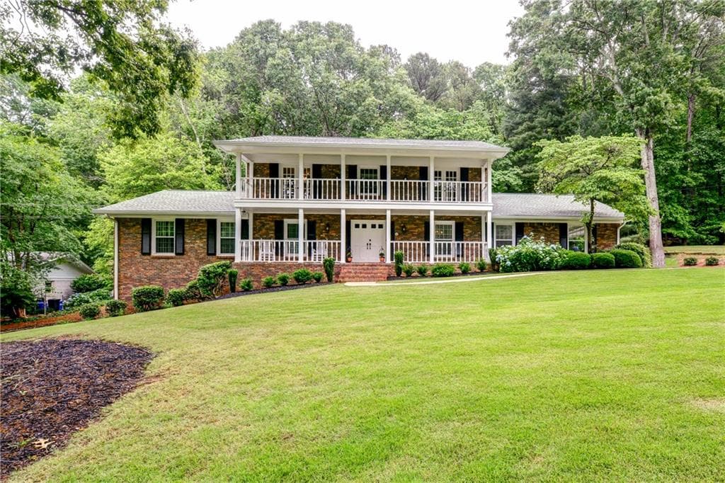 5 bedroom, 3,981 sq ft single family residence sold at 7685 Ryefield Drive, Atlanta, GA 30350