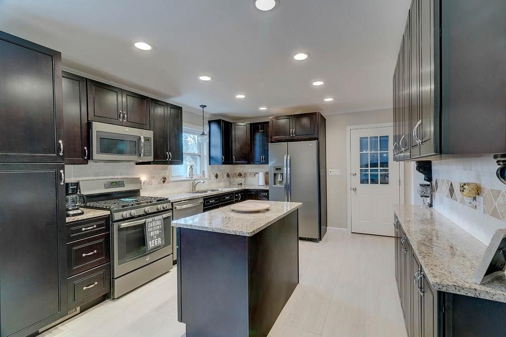 940 Chesterfield Drive, Marietta, GA 30066 — most recent listing photo