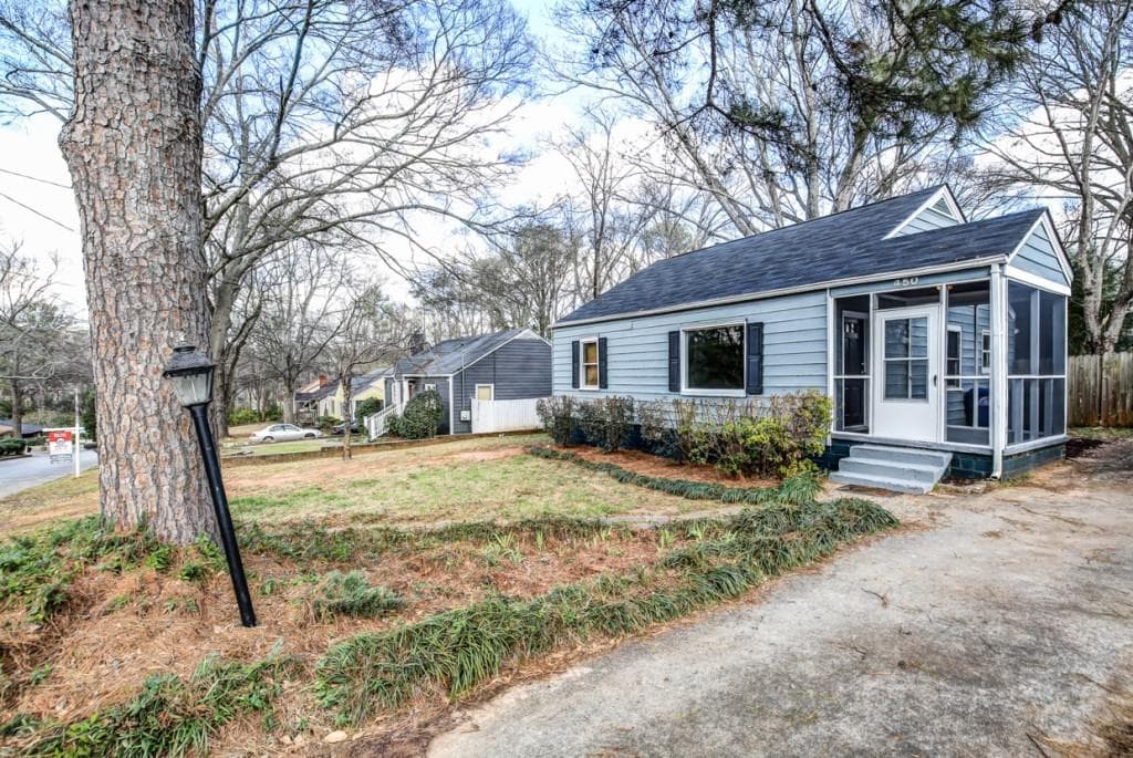 2 bedroom, 1,068 sq ft single family residence sold at 450 McWilliams Avenue, Atlanta, GA 30316