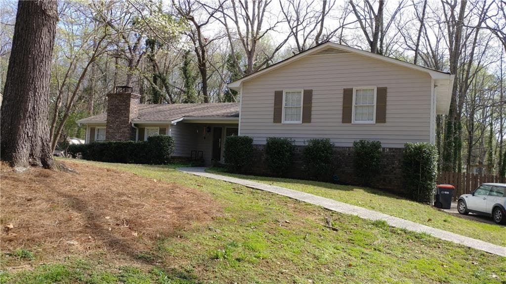 3 bedroom, 1,623 sq ft single family residence sold at 3575 Brookhill Circle, Marietta, GA 30062