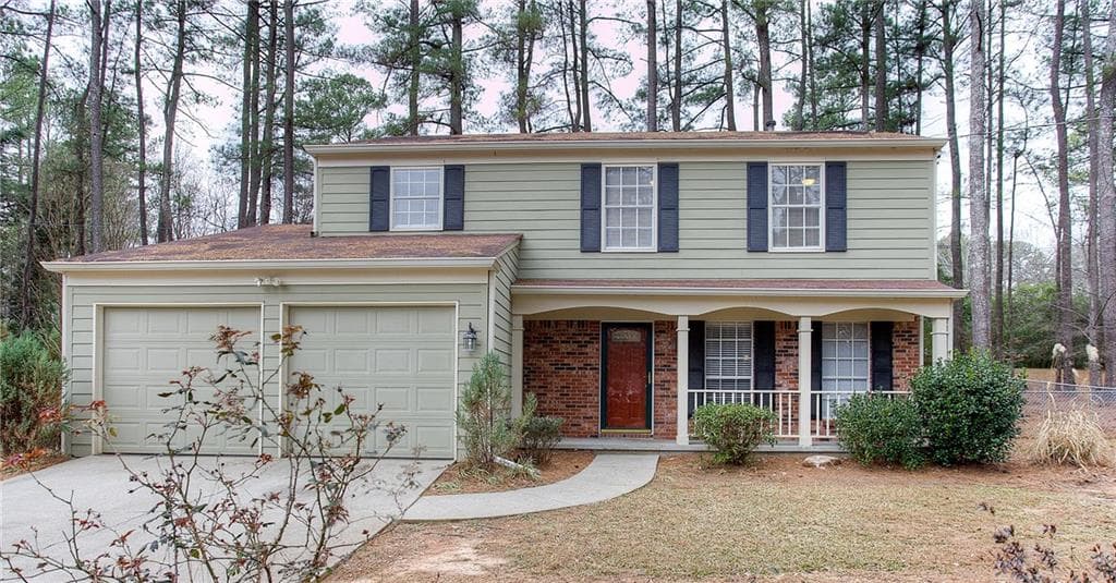 465 Sherwood Circle, Stone Mountain, GA 30087 — most recent listing photo