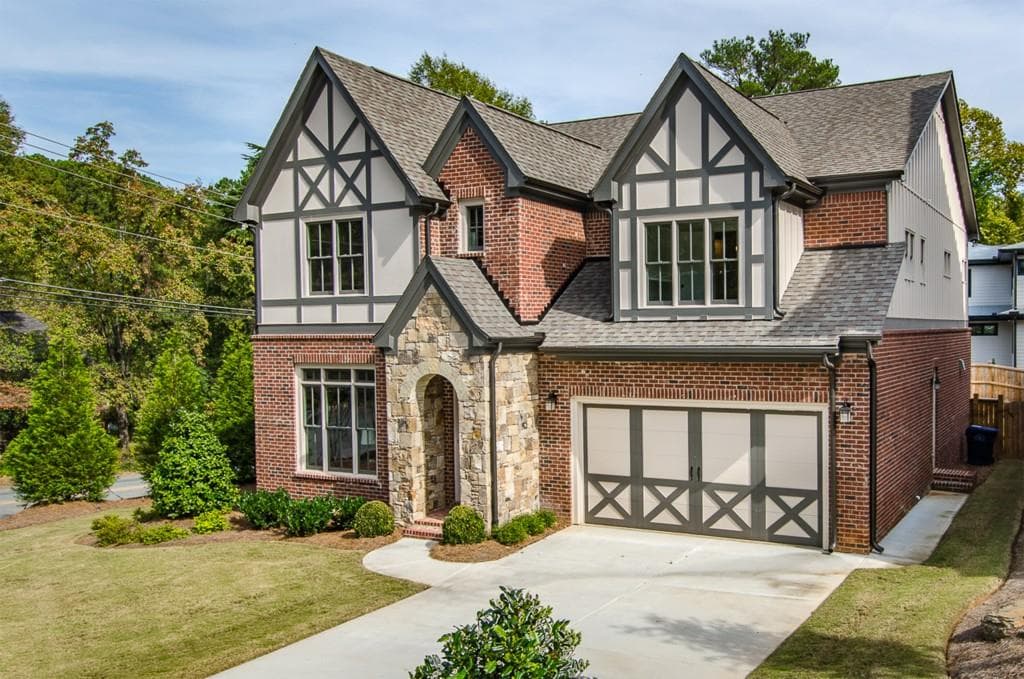 5 bedroom, 3,745 sq ft single family residence sold at 4341 Rickenbacker Way, Atlanta, GA 30342
