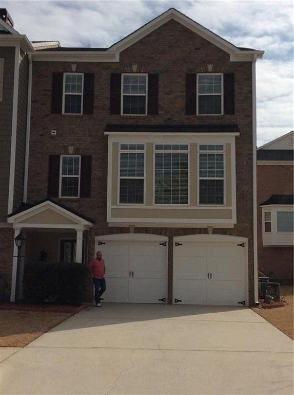 3 bedroom, 1,890 sq ft townhouse sold at 1296 Park Pass Way, Suwanee, GA 30024