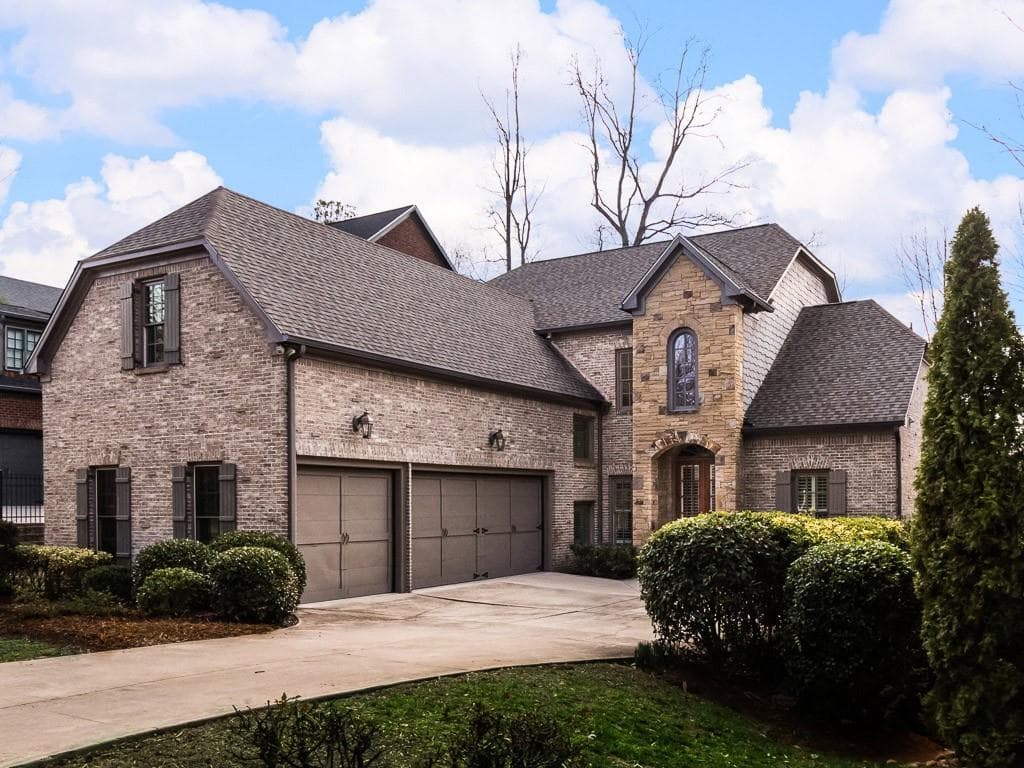 25 Cliftwood Drive, Sandy Springs, GA 30328 — most recent listing photo