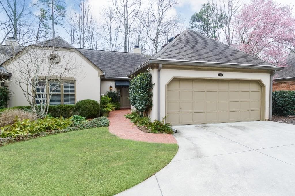 460 Greenlaurel Drive, Sandy Springs, GA 30342 — most recent listing photo