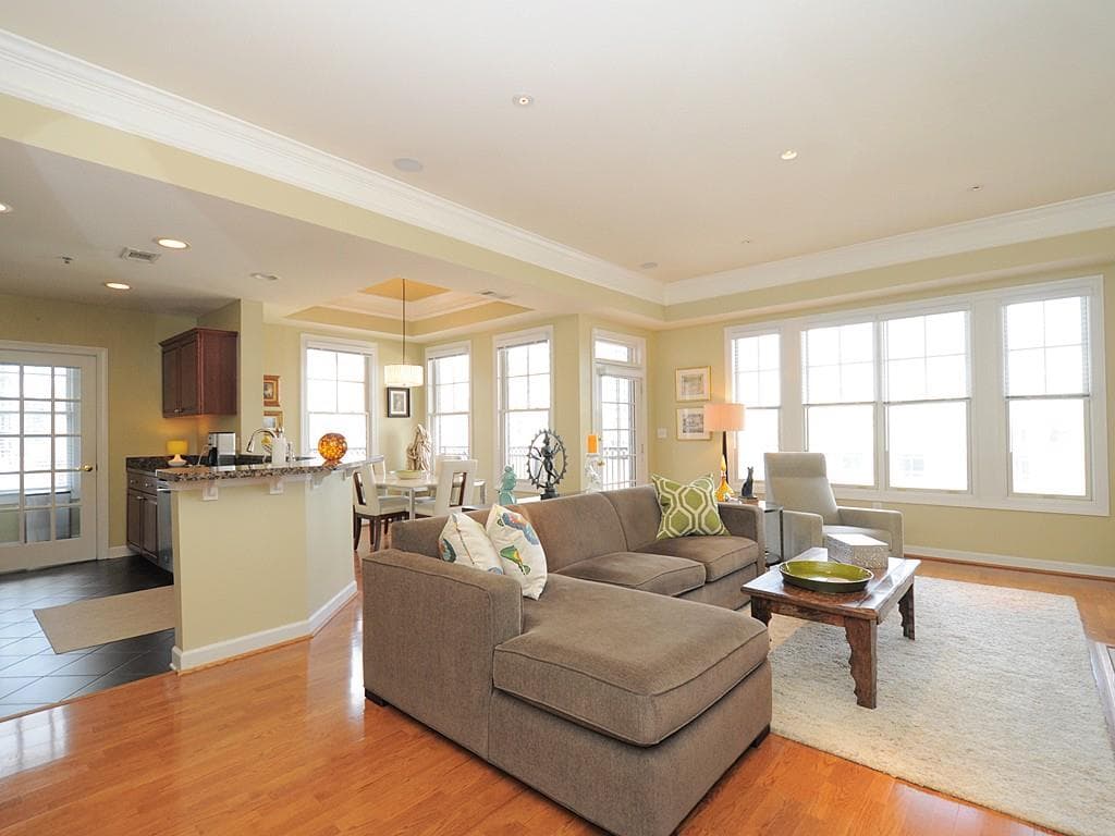 2 bedroom, 1,516 sq ft condominium sold at 850 Piedmont Avenue #2603, Atlanta, GA 30308