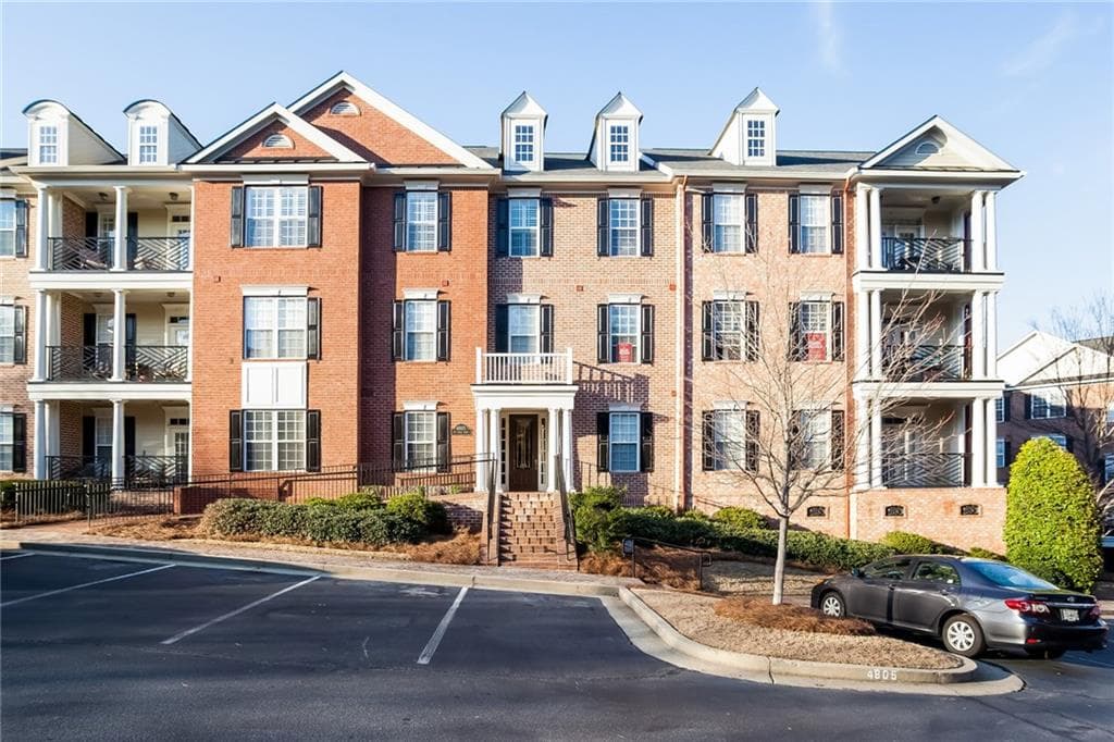 2 bedroom, 1,630 sq ft condominium sold at 4805 Ivy Ridge Drive 304, Atlanta, GA 30339