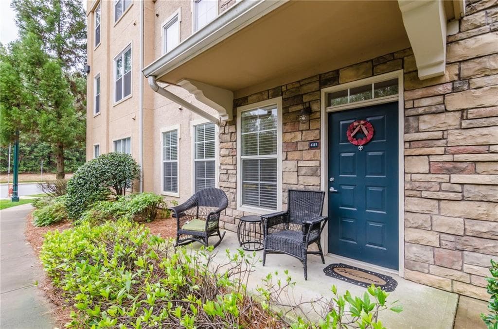 2 bedroom, 1,079 sq ft condominium sold at 10 Perimeter Summit Boulevard 4115, Brookhaven, GA 30319