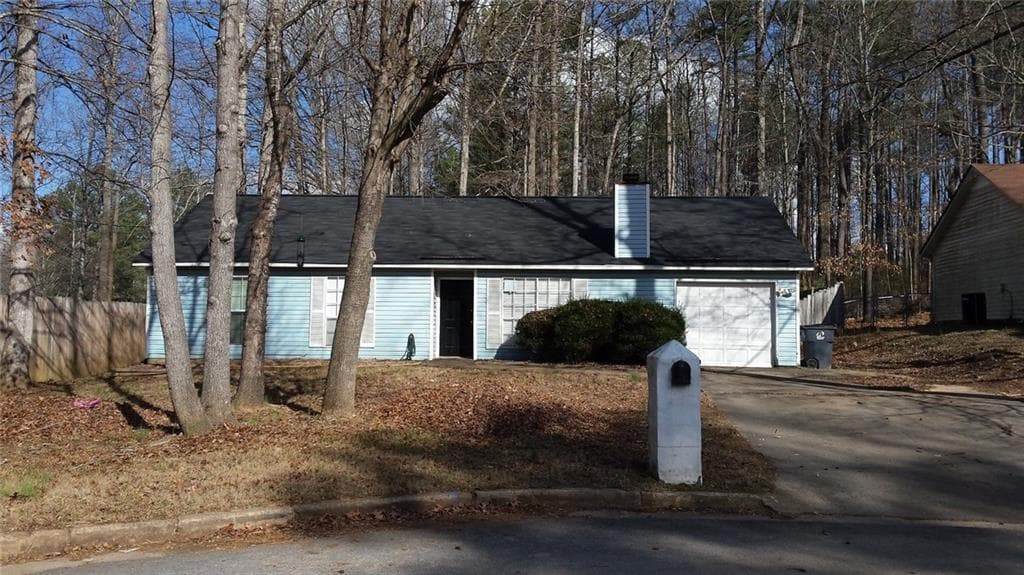 3 bedroom, 1,372 sq ft single family residence sold at 5285 Sugar Crest Drive, Sugar Hill, GA 30518