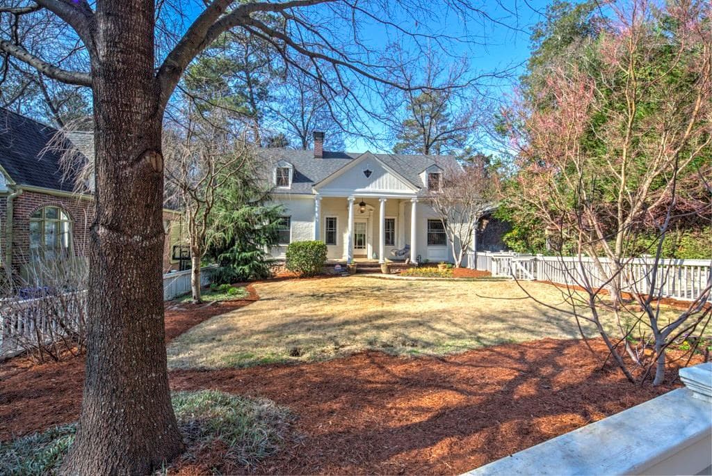 5 bedroom single family residence sold at 582 Lakeshore Drive, Atlanta, GA 30307
