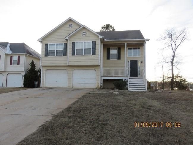 4 bedroom, 1,594 sq ft single family residence sold at 211 Acorn Hill Court, Villa Rica, GA 30180