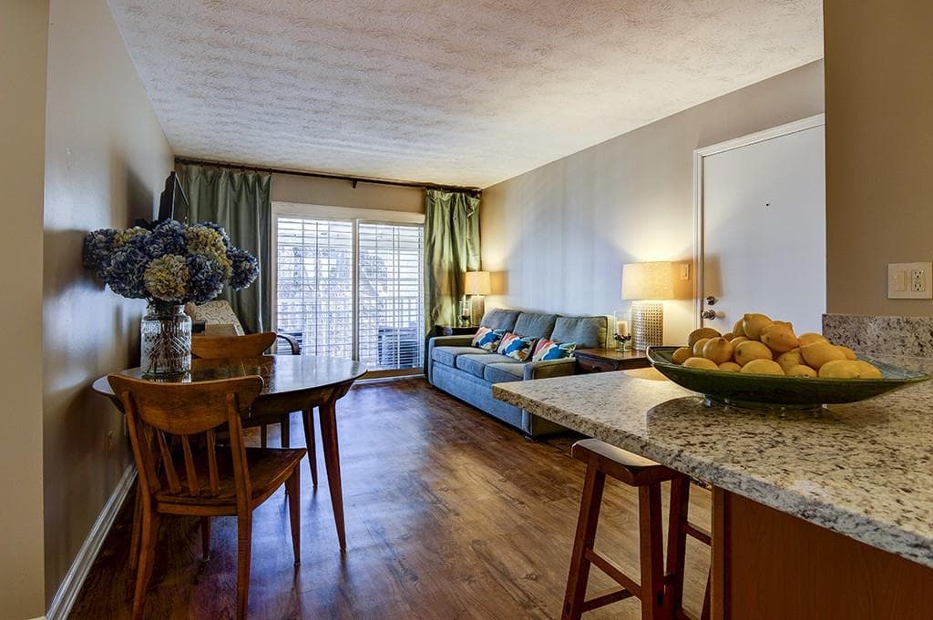 1 bedroom, 625 sq ft condominium sold at 3175 Seven Pines Court 305, Atlanta, GA 30339