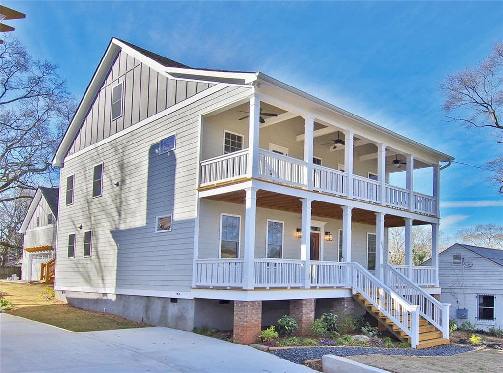 4 bedroom, 3,300 sq ft single family residence sold at 1325 Hardee Street, Atlanta, GA 30307