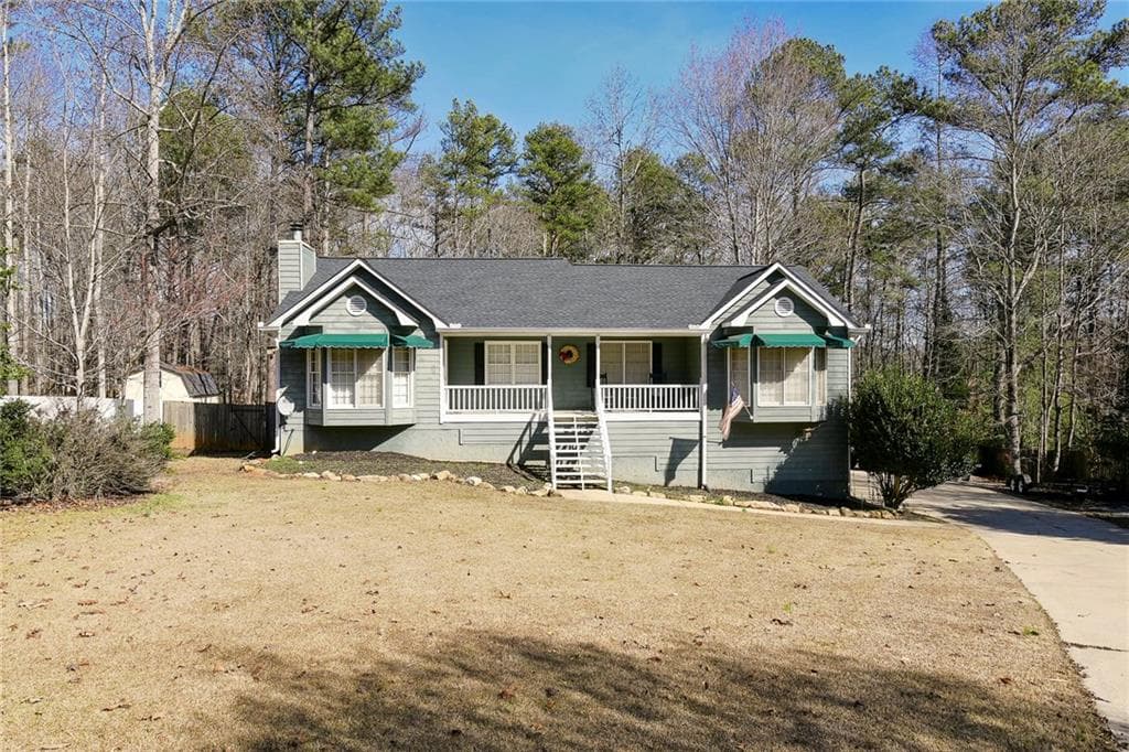 3 bedroom, 1,628 sq ft single family residence sold at 868 Maplelake Drive, Acworth, GA 30101