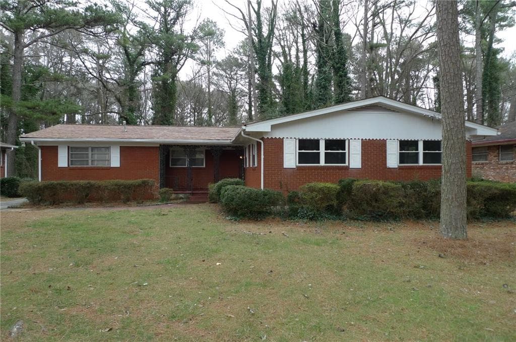 1890 Fort Valley Drive, Atlanta, GA 30311 — most recent listing photo