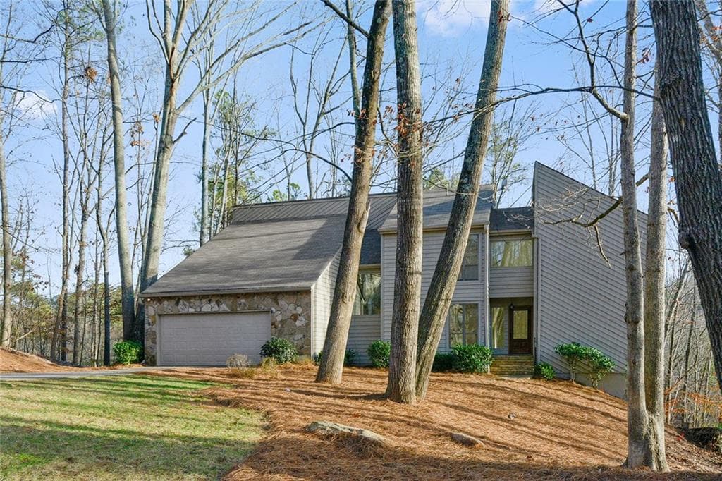 6 bedroom single family residence sold at 280 WATERGATE Drive, Roswell, GA 30076