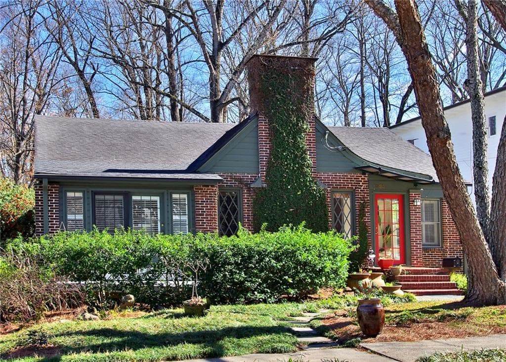 3 bedroom, 1,510 sq ft single family residence sold at 1233 Lanier Boulevard, Atlanta, GA 30306