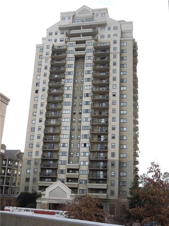 1 bedroom, 769 sq ft condominium sold at 795 Hammond Drive 2012, Atlanta, GA 30328