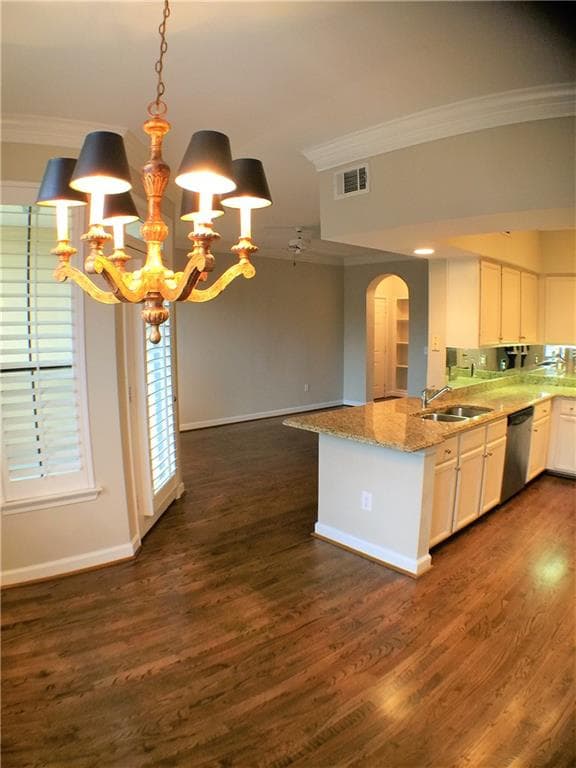 1 bedroom, 903 sq ft condominium sold at 3777 Peachtree Road 722, Brookhaven, GA 30319
