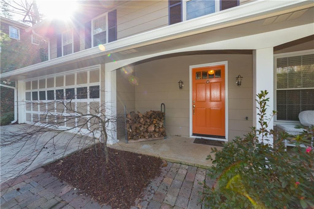 330 Knoll Woods Drive, Roswell, GA 30075 — most recent listing photo
