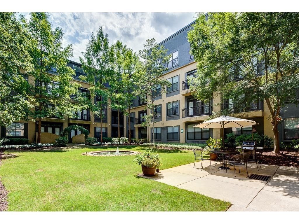 1 bedroom, 750 sq ft condominium sold at 400 17th Street 2035, Atlanta, GA 30363