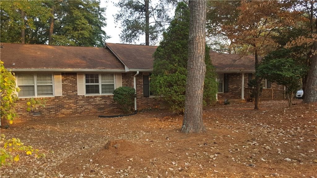 3 bedroom, 2,263 sq ft single family residence sold at 3864 Snapfinger Road, Lithonia, GA 30038