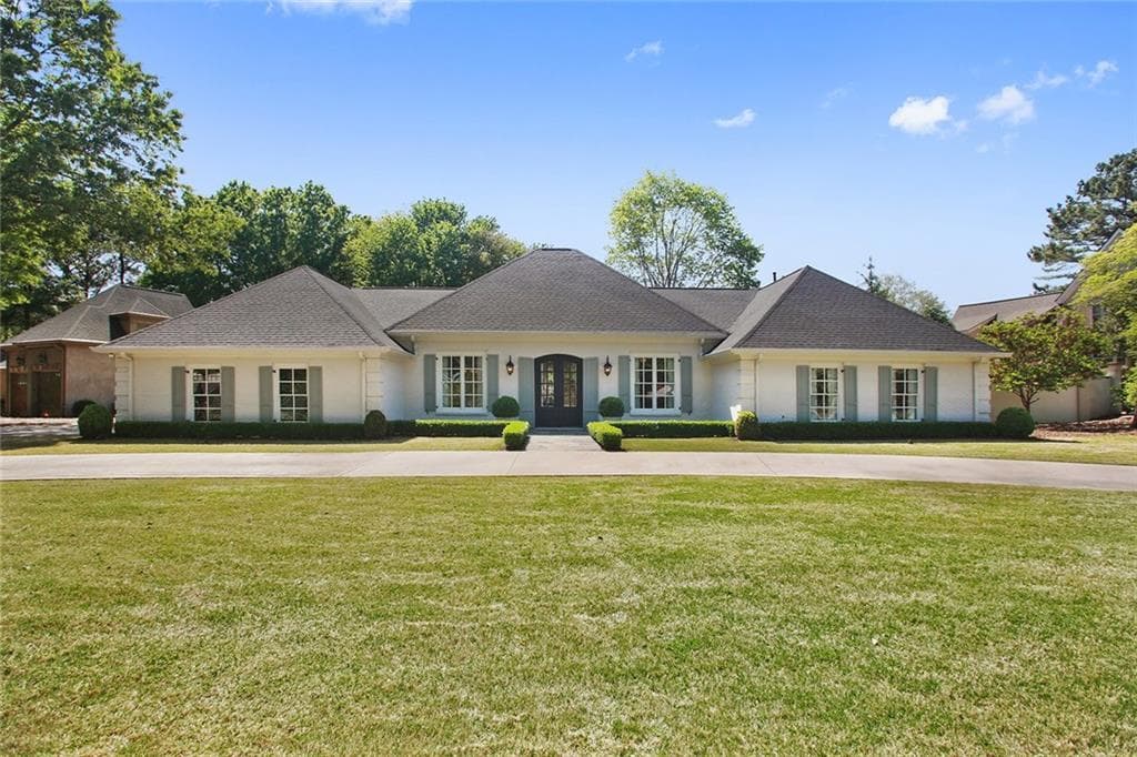 580 ATLANTA COUNTRY CLUB Drive, Marietta, GA 30067 — most recent listing photo