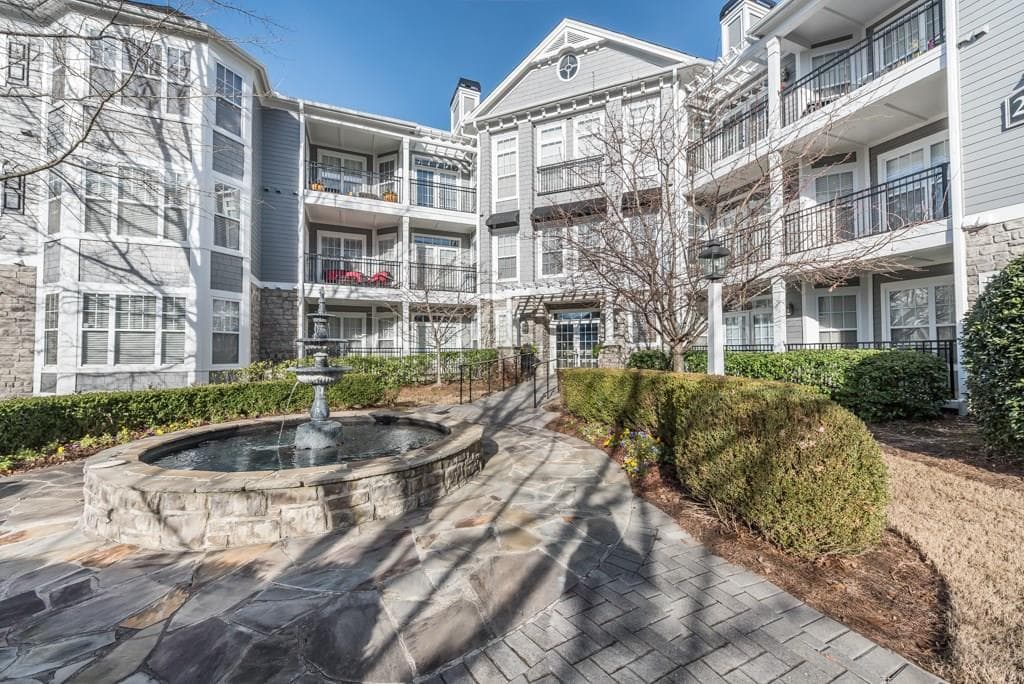 2 bedroom, 1,250 sq ft condominium sold at 4100 Paces Walk 2210, Atlanta, GA 30339