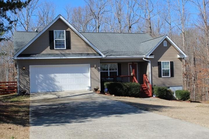 515 Ash Court, Clarkesville, GA 30523 — most recent listing photo