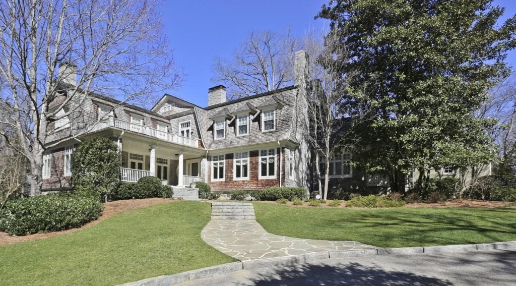 5 bedroom, 7,422 sq ft single family residence sold at 3406 Old Plantation Road, Atlanta, GA 30327