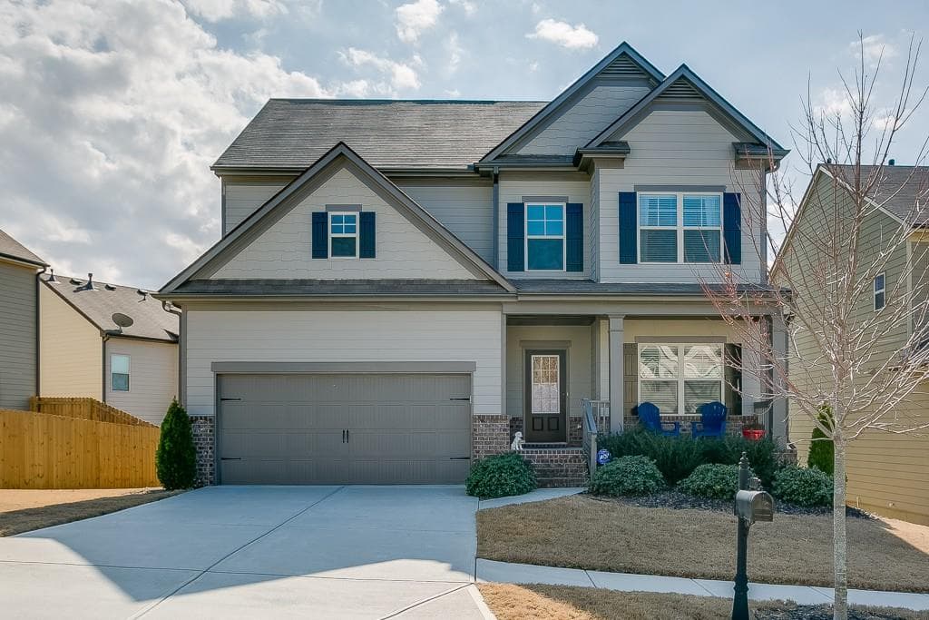 4 bedroom, 2,404 sq ft single family residence sold at 5000 Glencliff Drive, Sugar Hill, GA 30518
