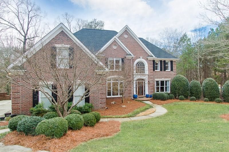 8905 Nesbit Lakes Drive, Alpharetta, GA 30022 — most recent listing photo