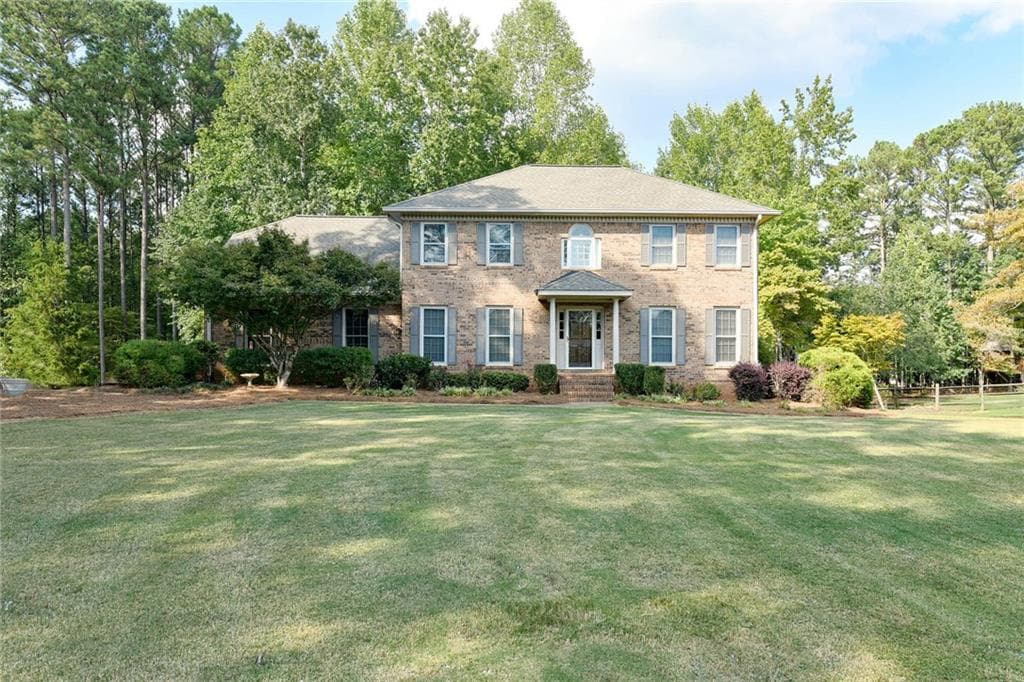 4 bedroom, 3,682 sq ft single family residence sold at 5980 Collins Road, Acworth, GA 30101