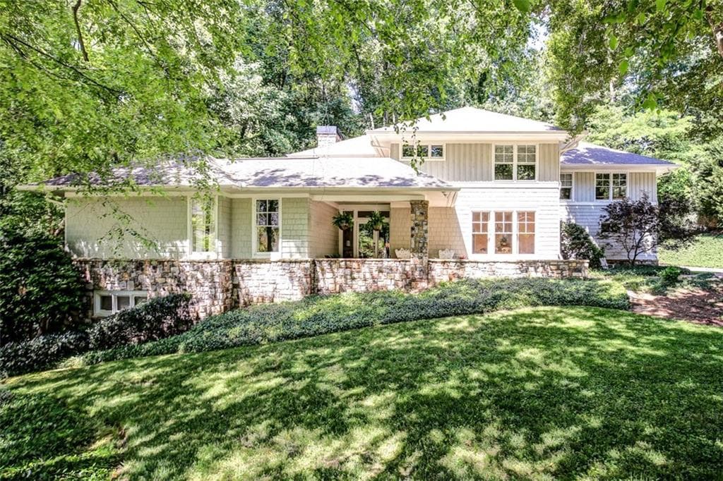 5 bedroom, 6,169 sq ft single family residence sold at 1001 Edison Garden, Atlanta, GA 30324