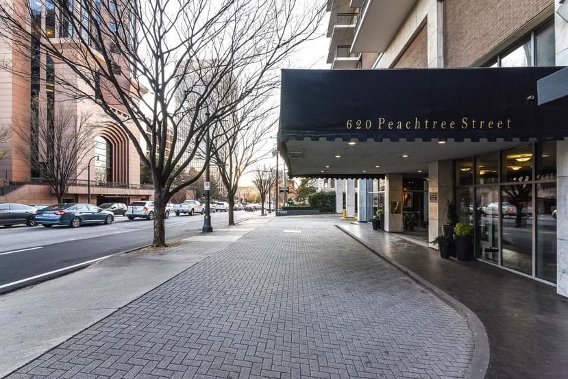 1 bedroom, 786 sq ft condominium sold at 620 Peachtree Street 402, Atlanta, GA 30308