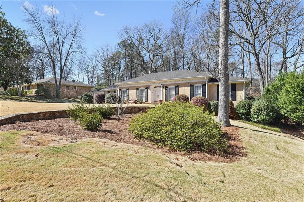 821 Richmond Hill Drive, Marietta, GA 30068 — most recent listing photo