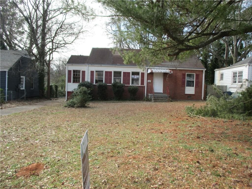 3 bedroom, 1,162 sq ft single family residence sold at 1881 Sylvan Ridge Drive, Atlanta, GA 30310