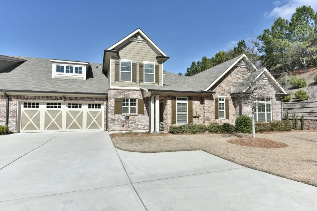 2883 Middlecreek Way 902, Cumming, GA 30041 — most recent listing photo