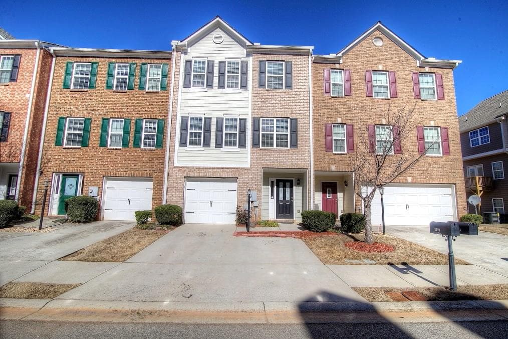 4219 Chatham Ridge Drive, Buford, GA 30518 — most recent listing photo